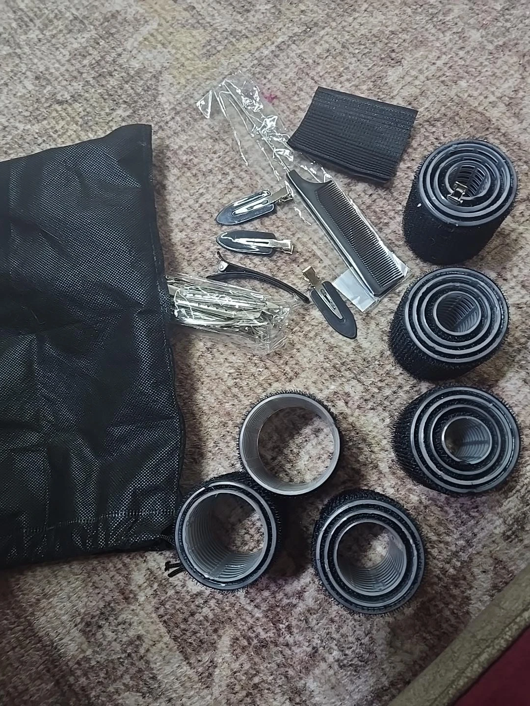 Hair Rollers Set – 32 Pieces with Comb and Clips