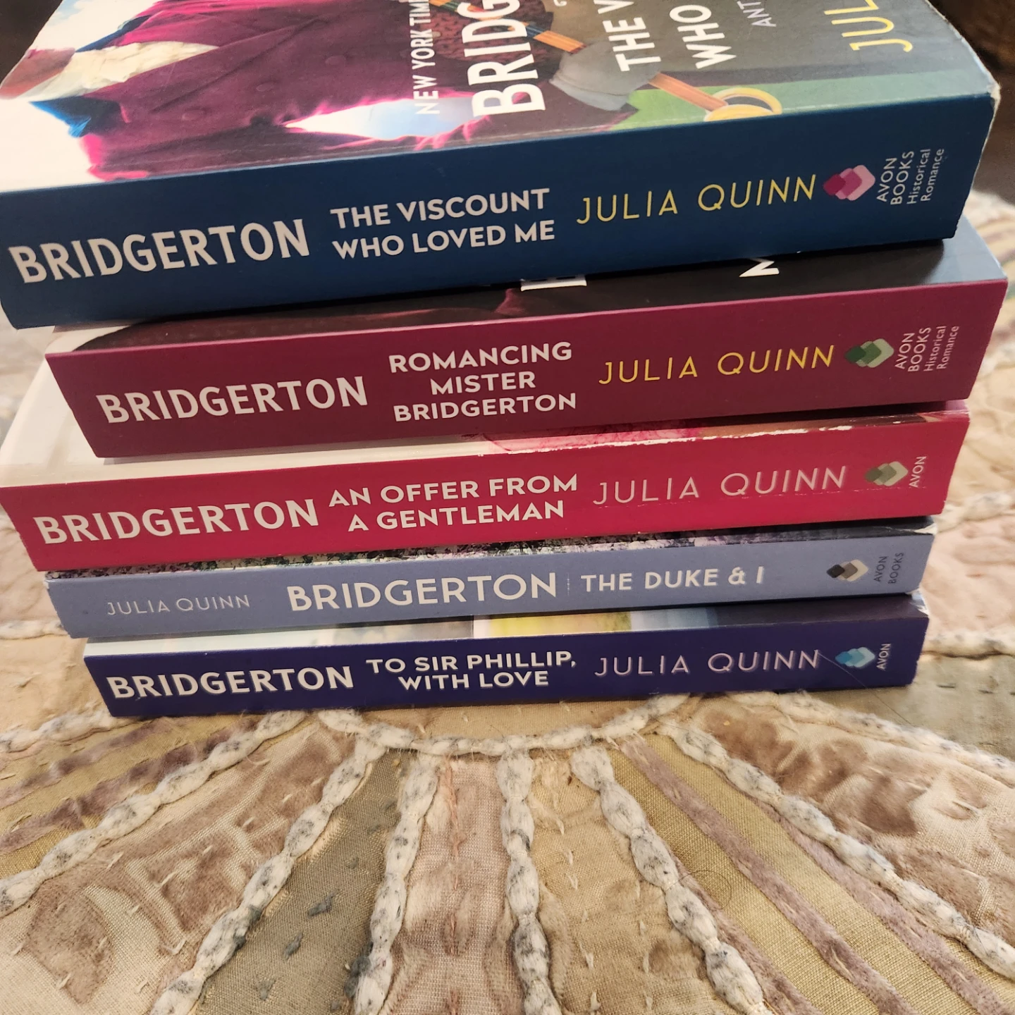 5 Bridgerton Books by Julia Quinn - photo 2