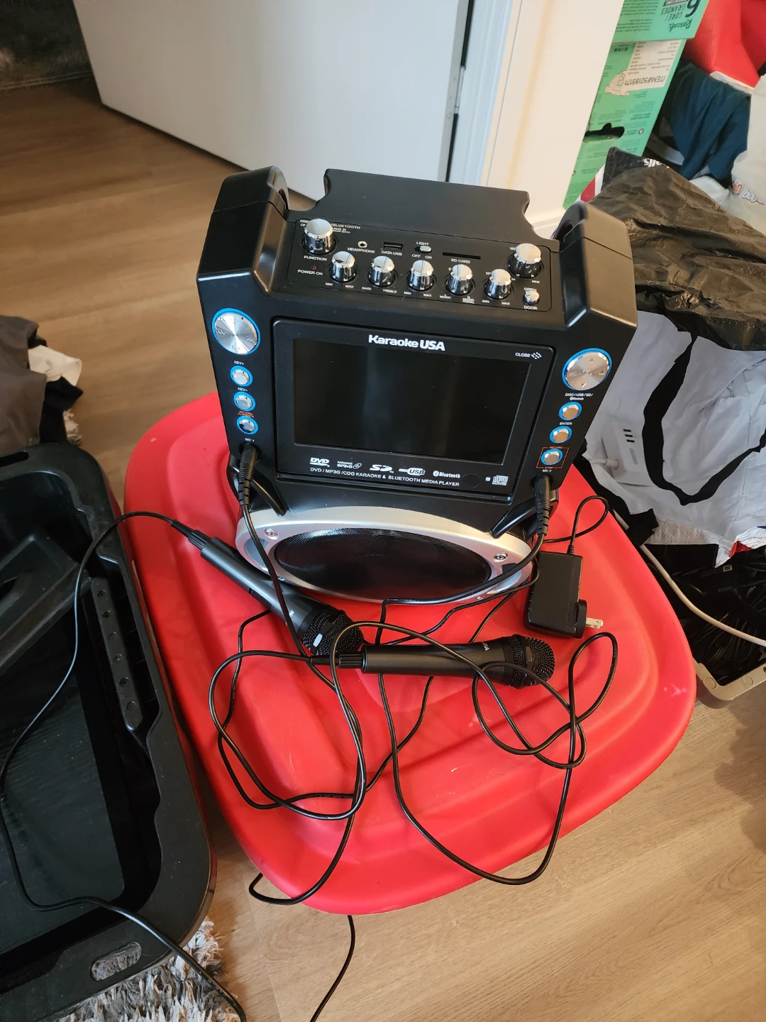 Karaoke USA GF842 Karaoke System