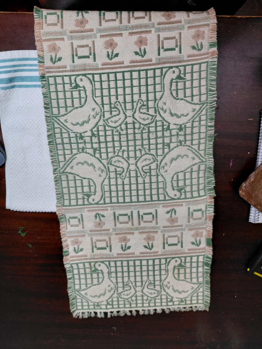 Vintage Goose Pattern Table Runner
