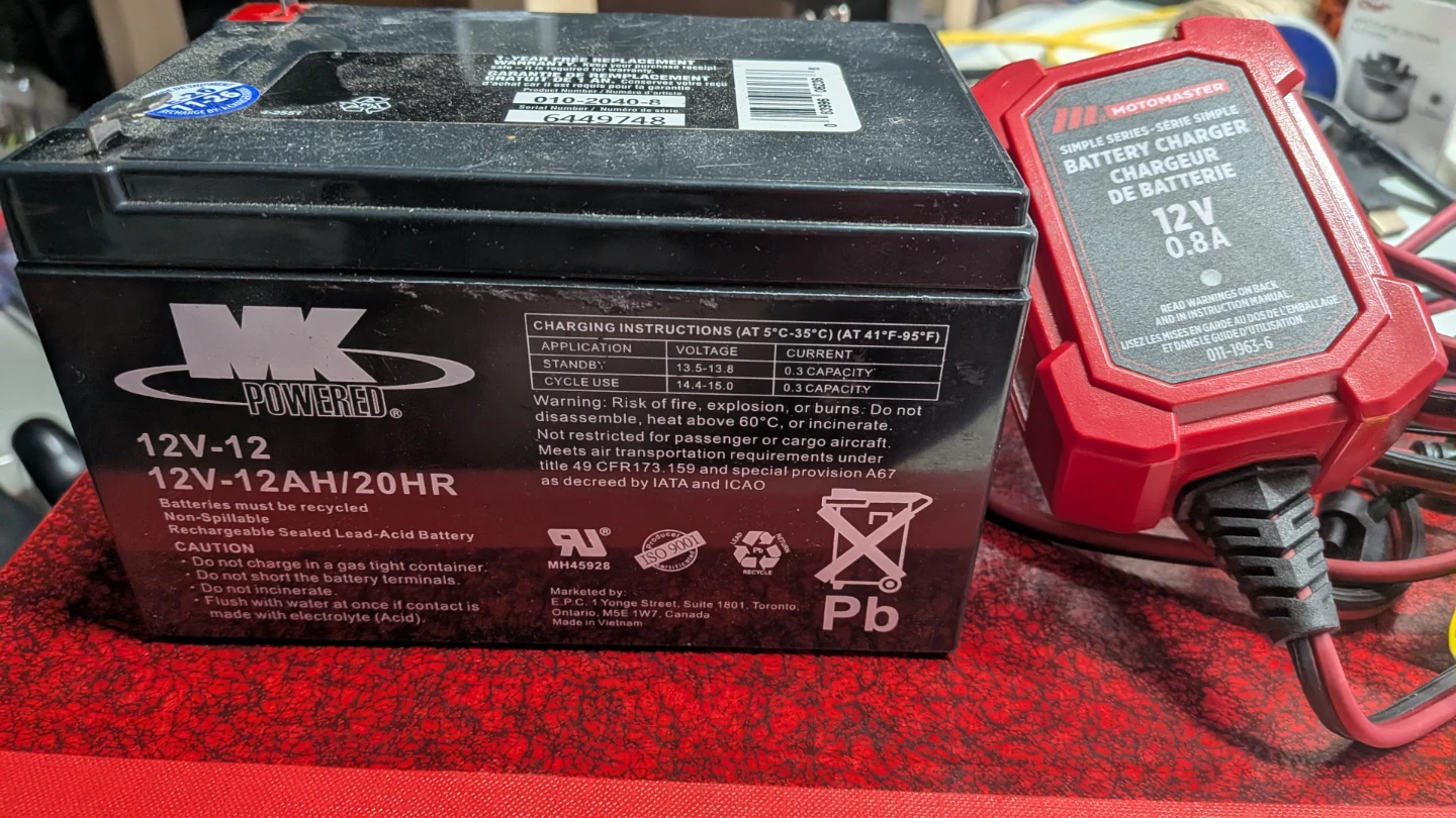 12v battery and charger