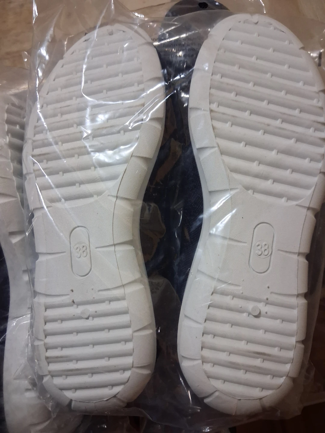 New Slip-On Shoes Size 38 - photo 3