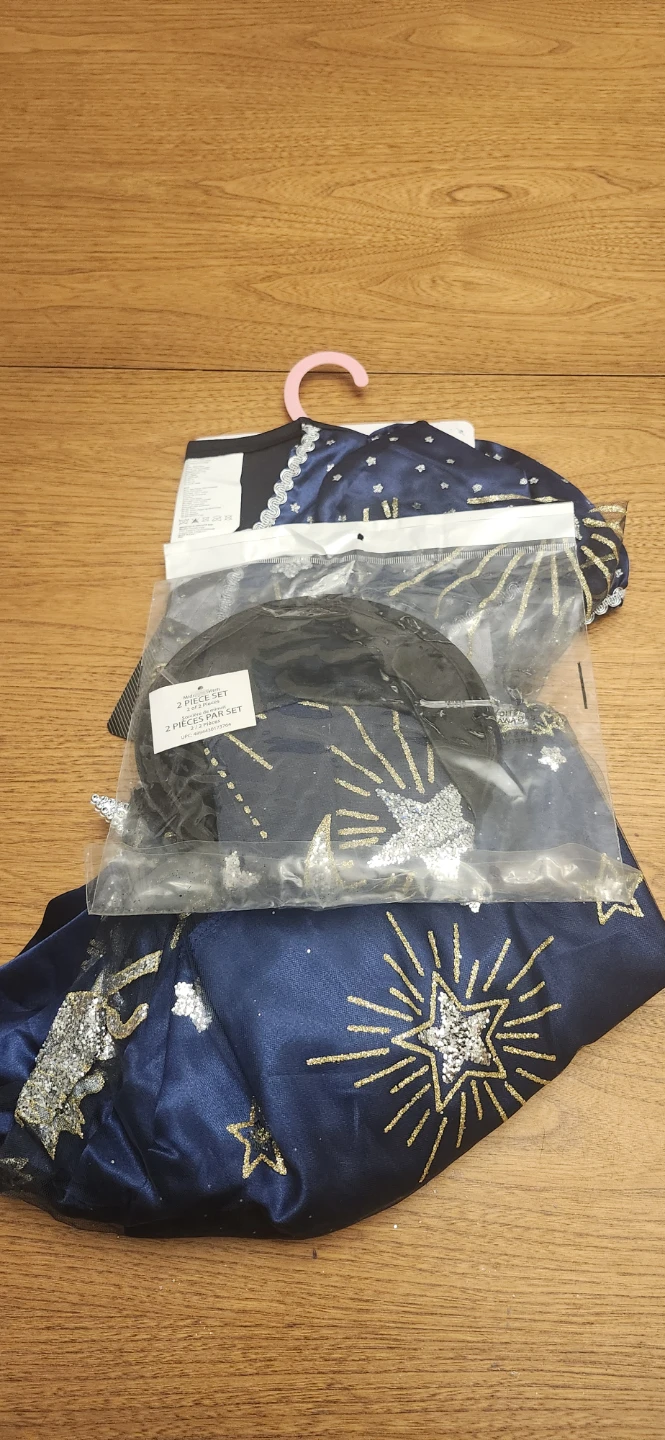 Midnight Witch Costume Size 4-6 - photo 3