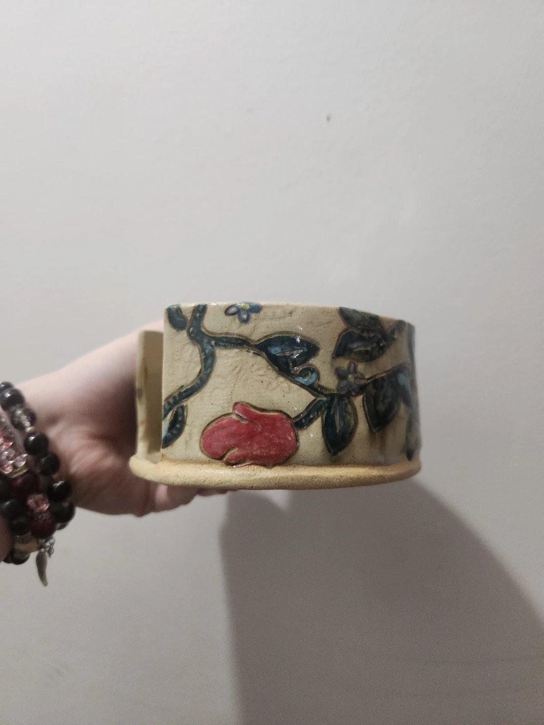 Handcrafted Ceramic Coaster Holder with Floral Design - photo 2