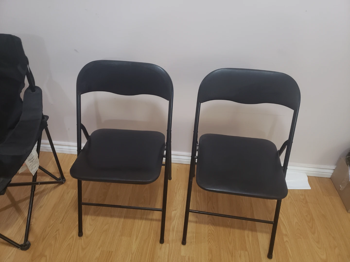 5 dollars each, total 15 dollars three black folding chairs - photo 3