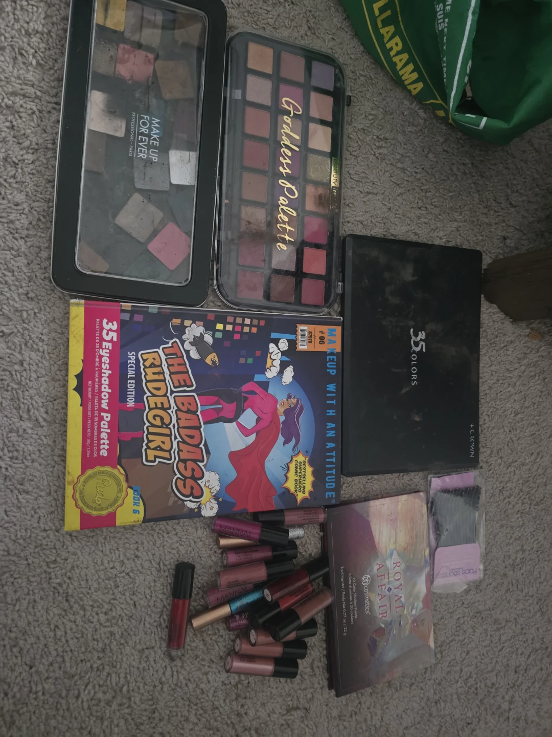 Eyeshadow Palette and Lip Gloss Collection