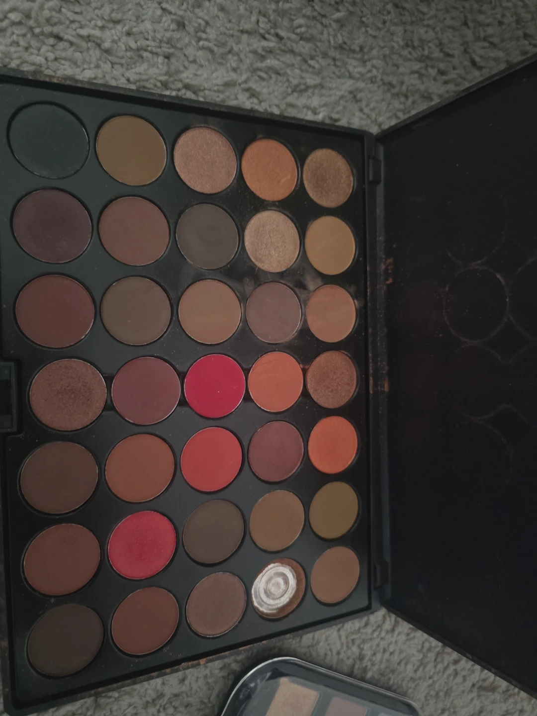 Eyeshadow Palette and Lip Gloss Collection - photo 4