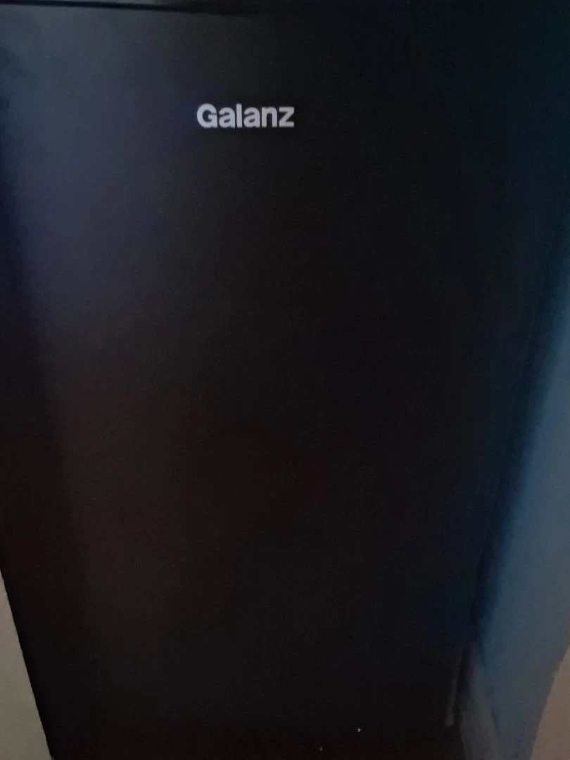 Galanz Mini Refrigerator