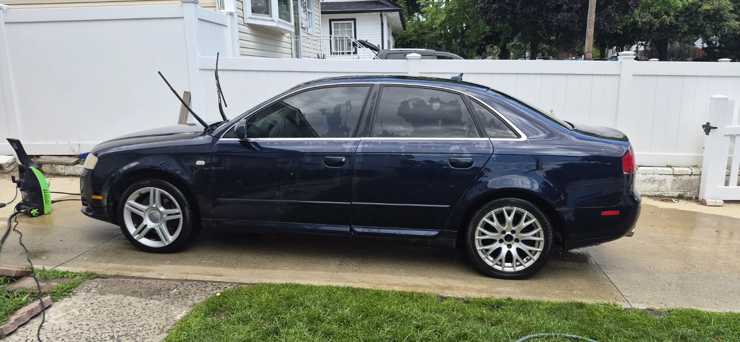 Audi A4 2.0T Sedan