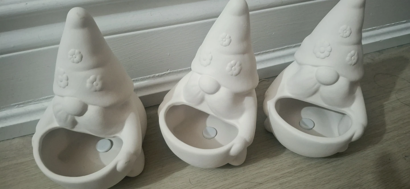 Ceramic Garden Gnome Planters.$3 each - photo 5