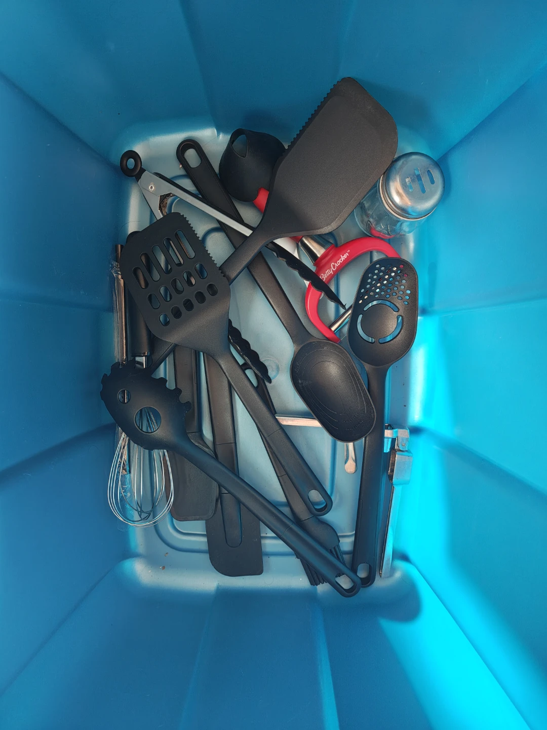 Assorted Kitchen Utensil Set