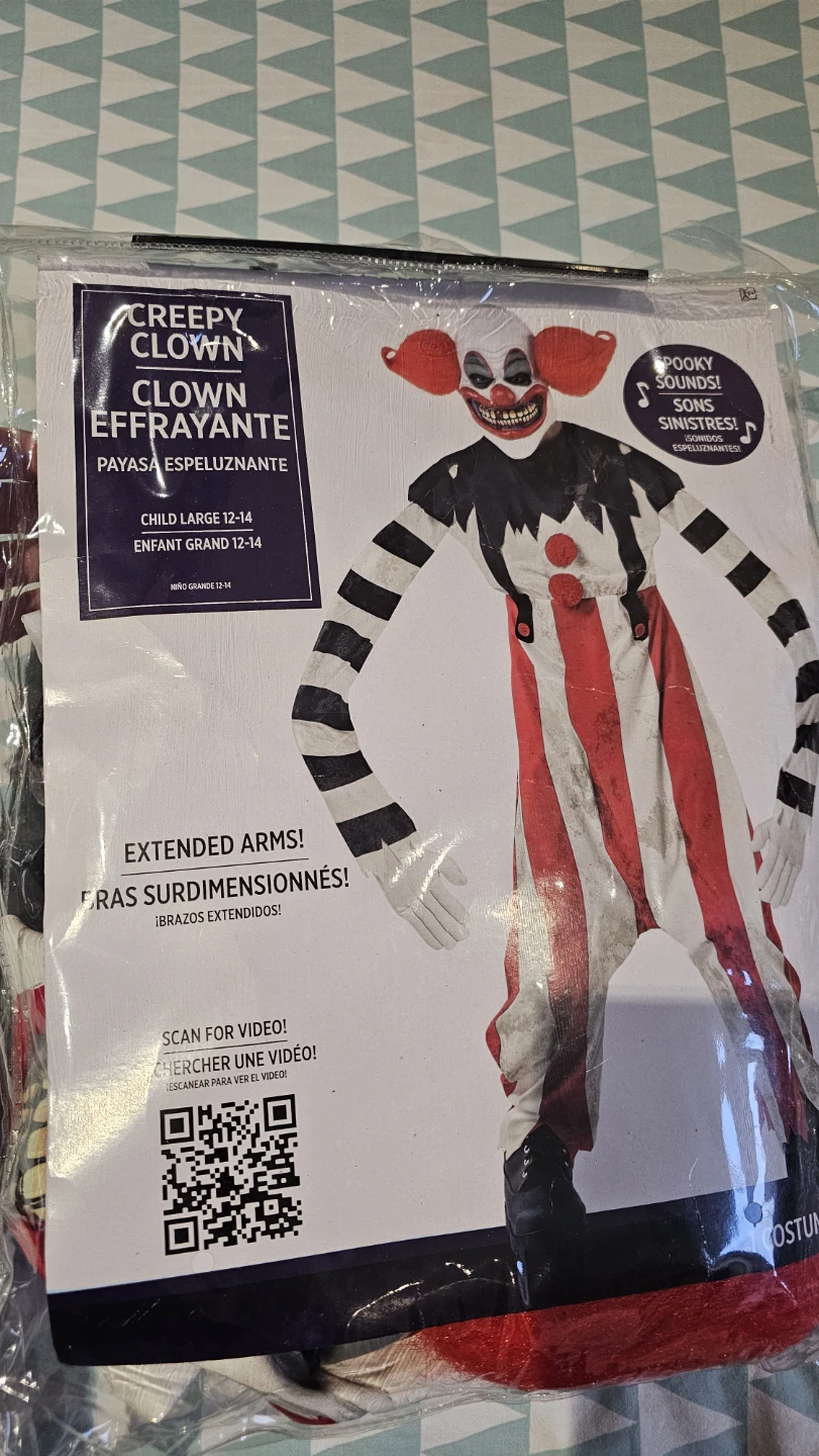 Creepy Clown Costume with Spooky Sounds