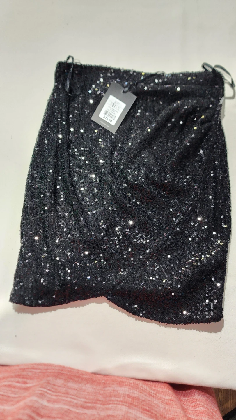 Forever 21 black sequin skirt, size small - photo 2