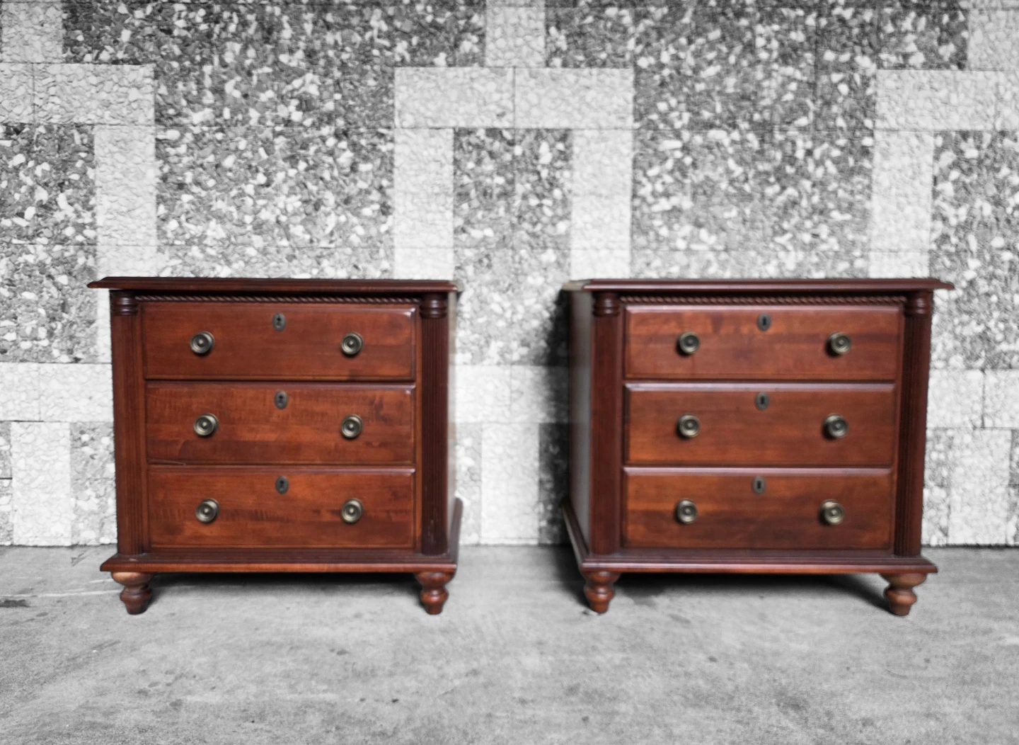 Vintage Pair of Mahogany 3-Drawer Nightstands  (Price for Pair) - photo 2