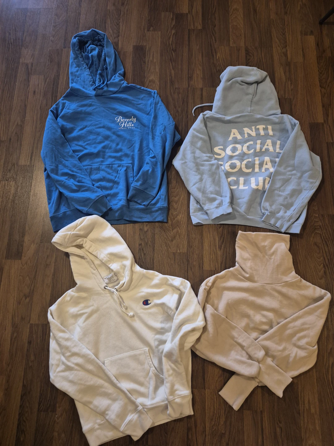 HOODY BUNDLE 4 in total - Anti-Social Club, Champion, etc Brands - photo 3