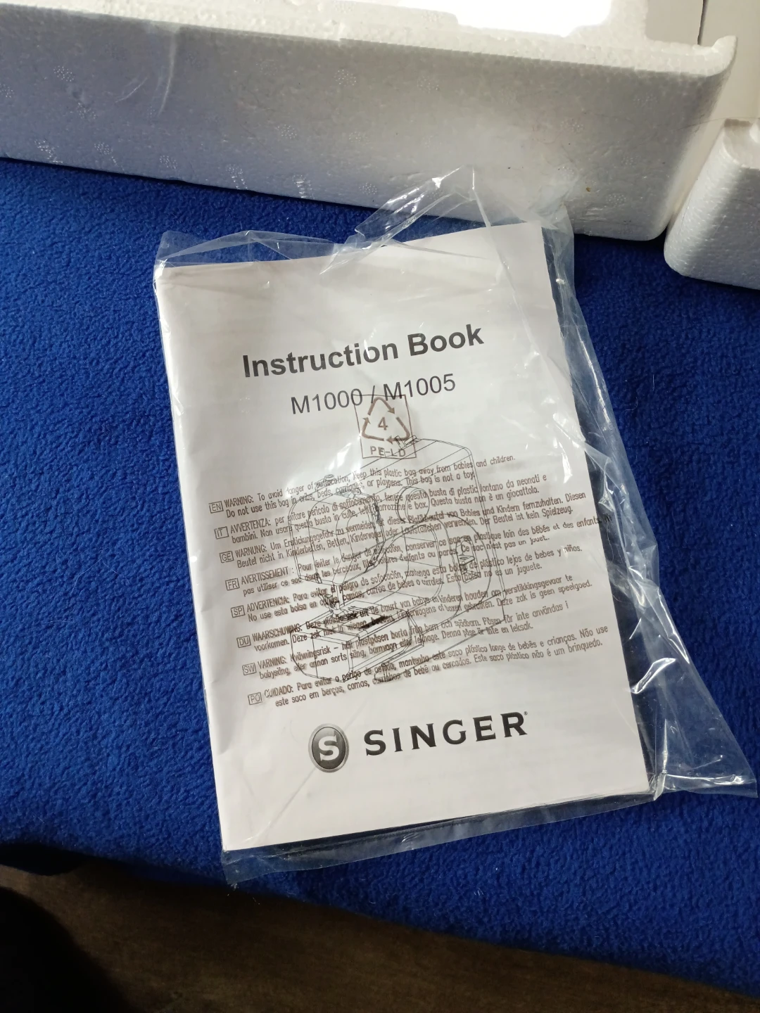 Singer M1000 Sewing Machine - photo 5