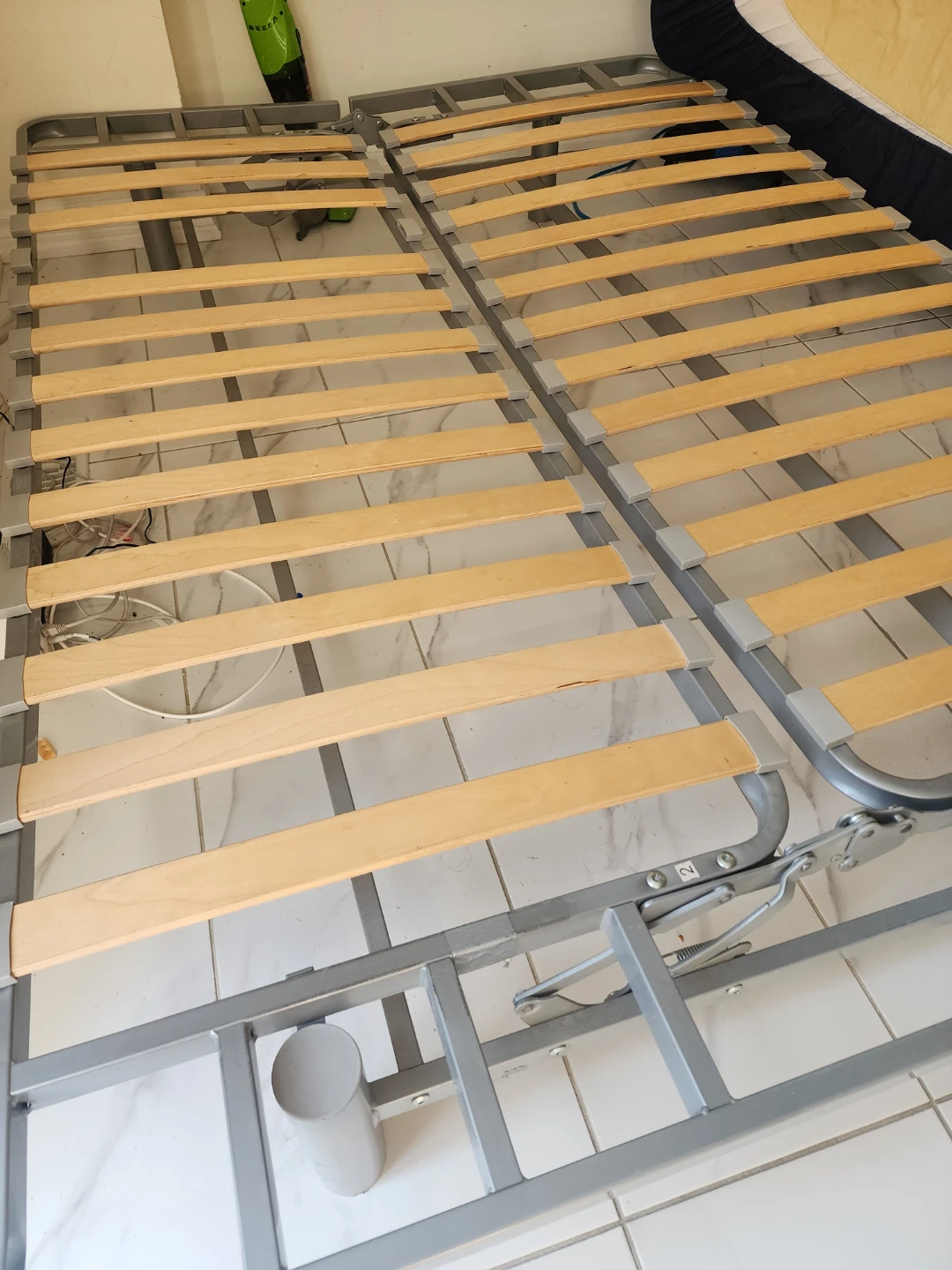 Adjustable Metal Bed Frame with Slats- double size - photo 3
