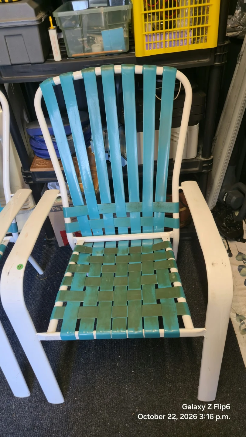 Two Vintage  Patio Chairs - photo 3