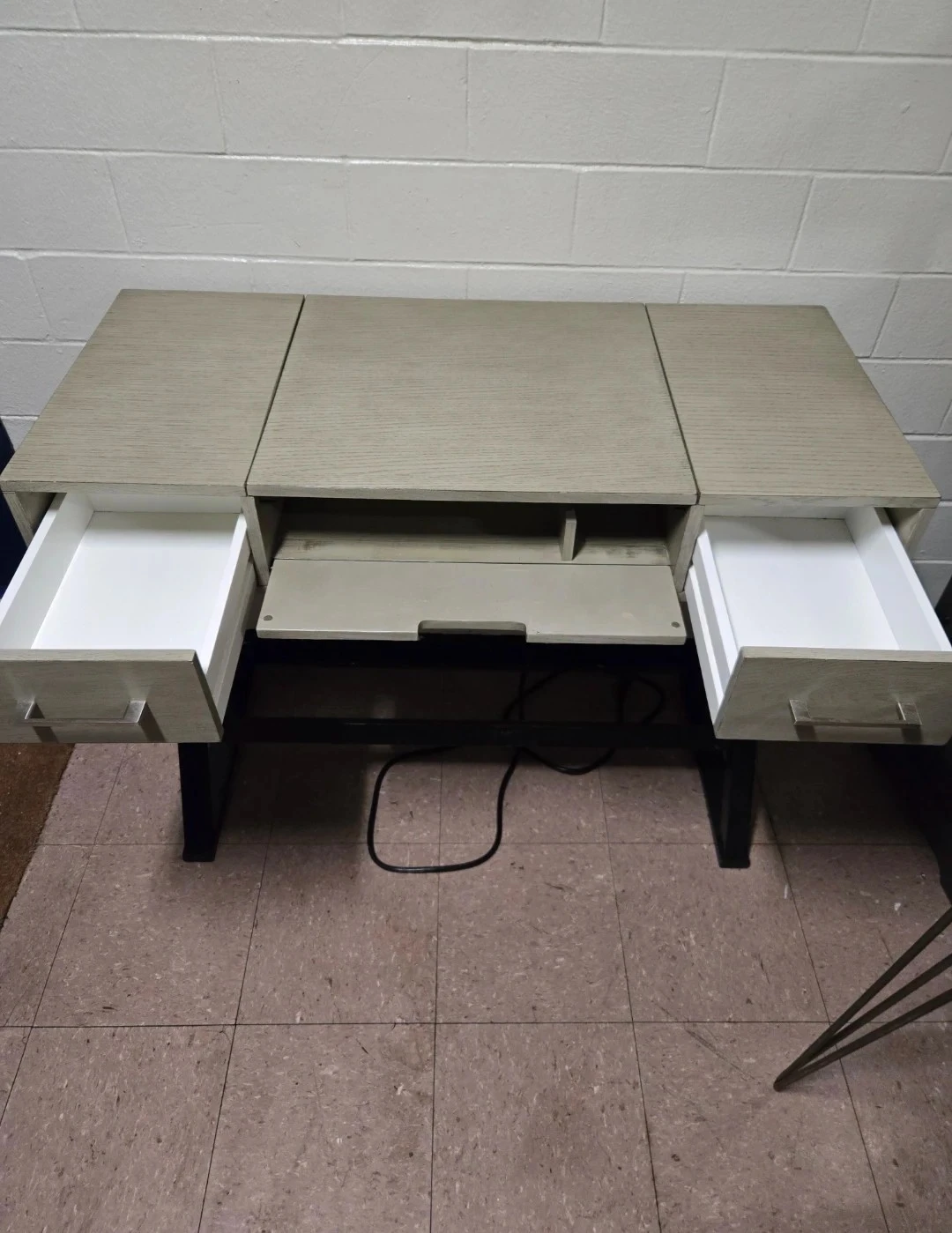 Modern Flip Top Vanity Makeup Desk with Mirror & Power Outlets - photo 4