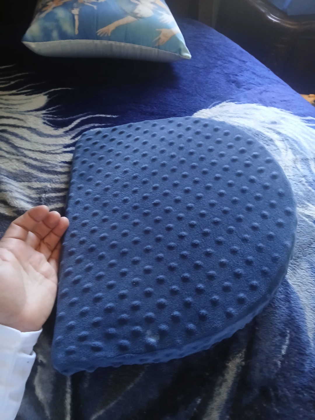 CILARE Blue Dot Nursing Pillow - photo 2