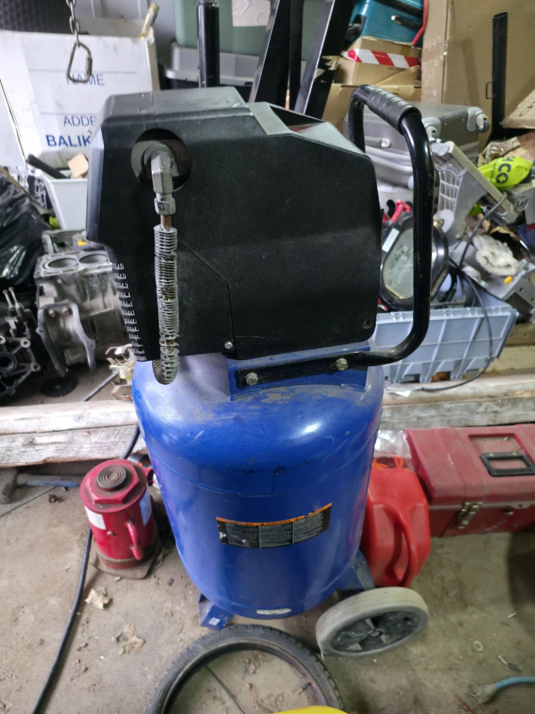 Powerfist Vertical Air Compressor - photo 2