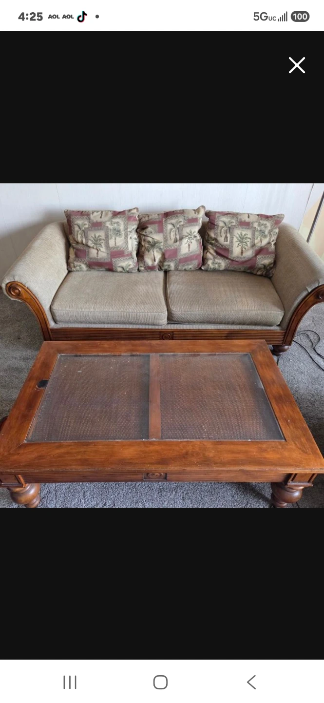 FREE COFFEE TABLE/COUCH