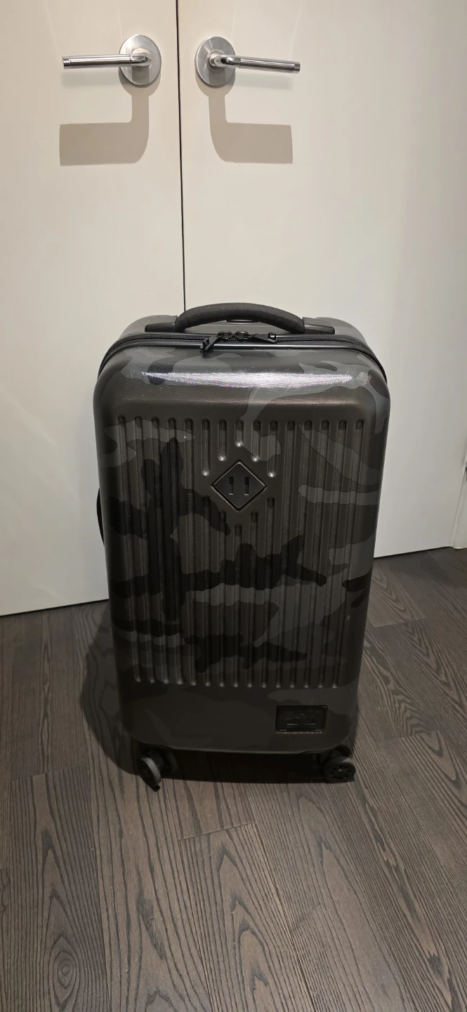 Herschel Carry-On Luggage Camo - photo 3