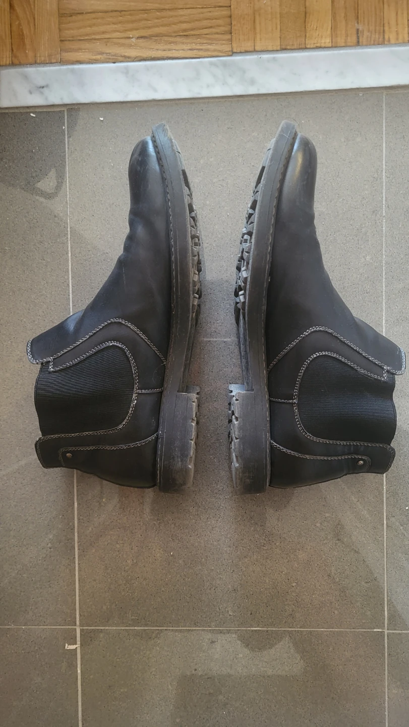 Madden Black Chelsea Boots