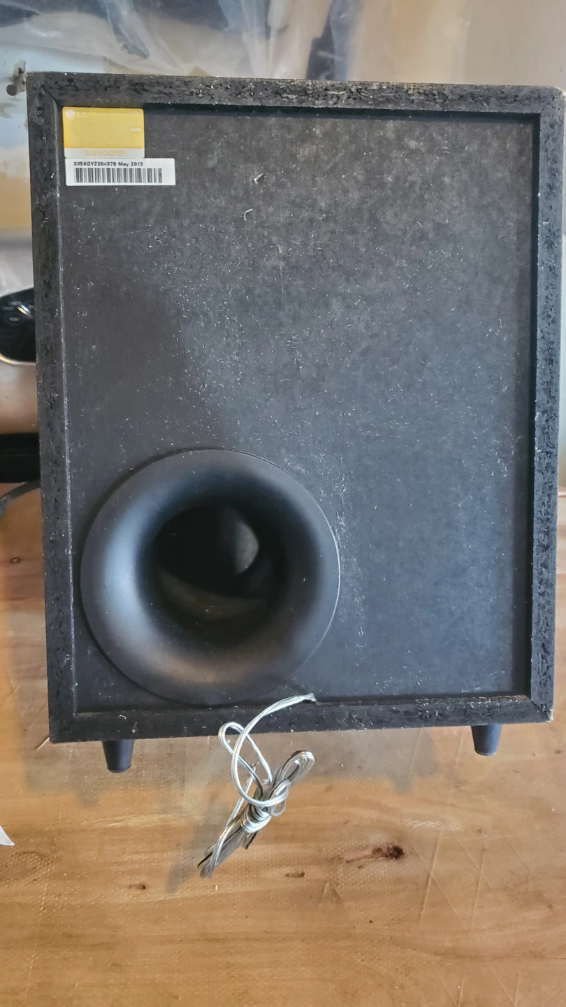 LG Subwoofer Model S73T1-W - photo 5