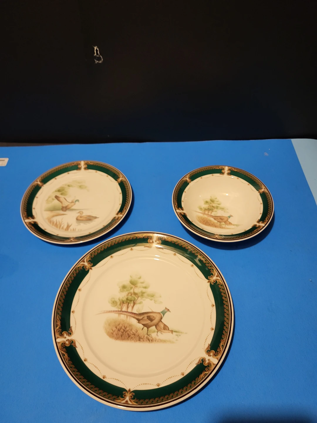 Keltcraft Pheasant and Ducks Green Plates and Bowl