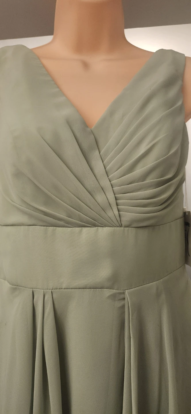 Sage Green Formal Gown Small - photo 2