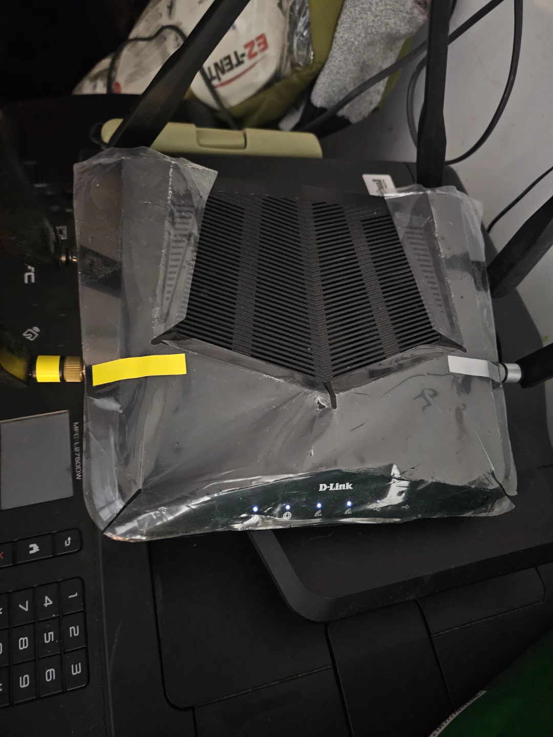 D-Link DIR-X5460 Wi-Fi 6 Router - photo 3