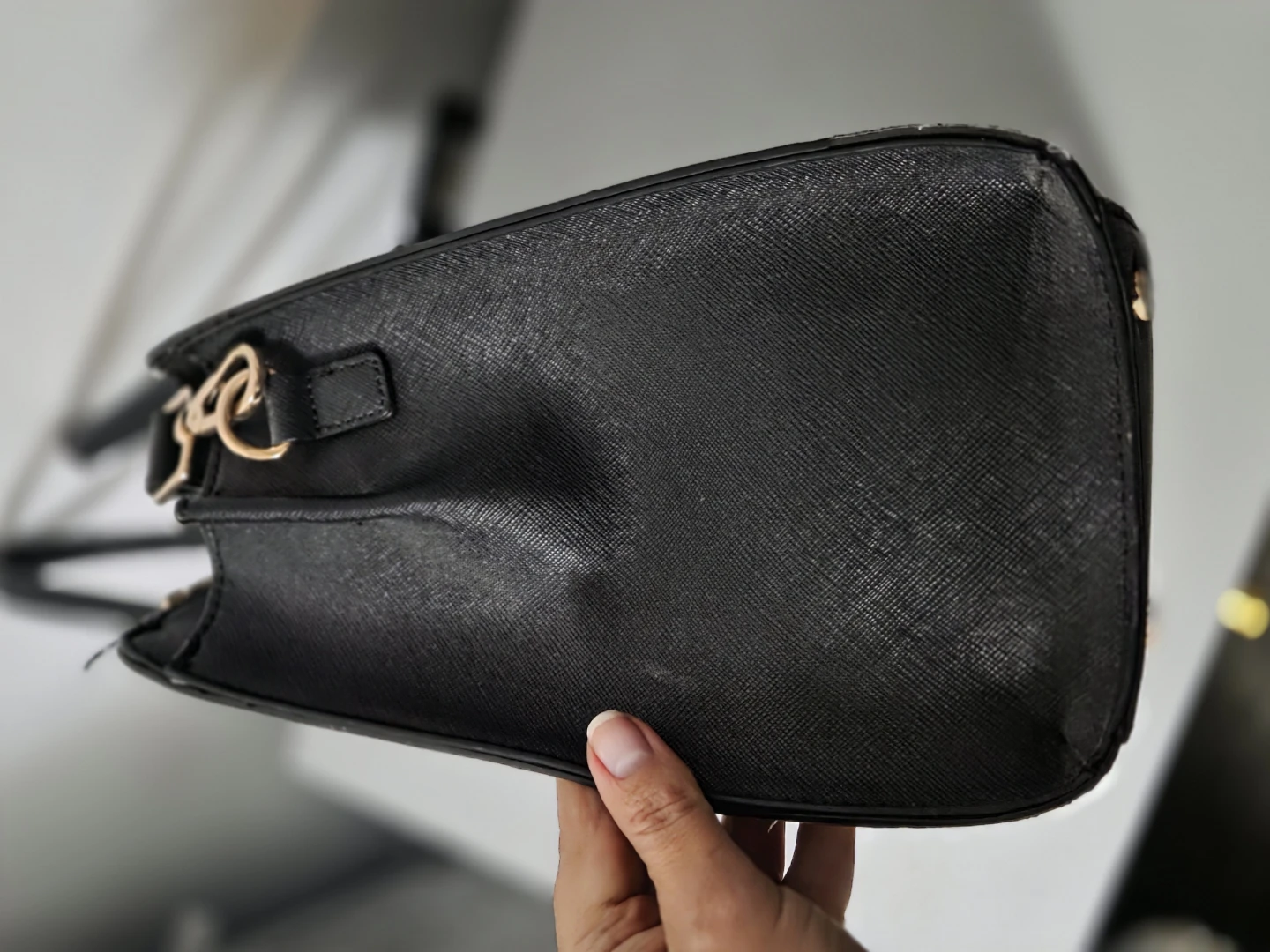 Black structured handbag - photo 4