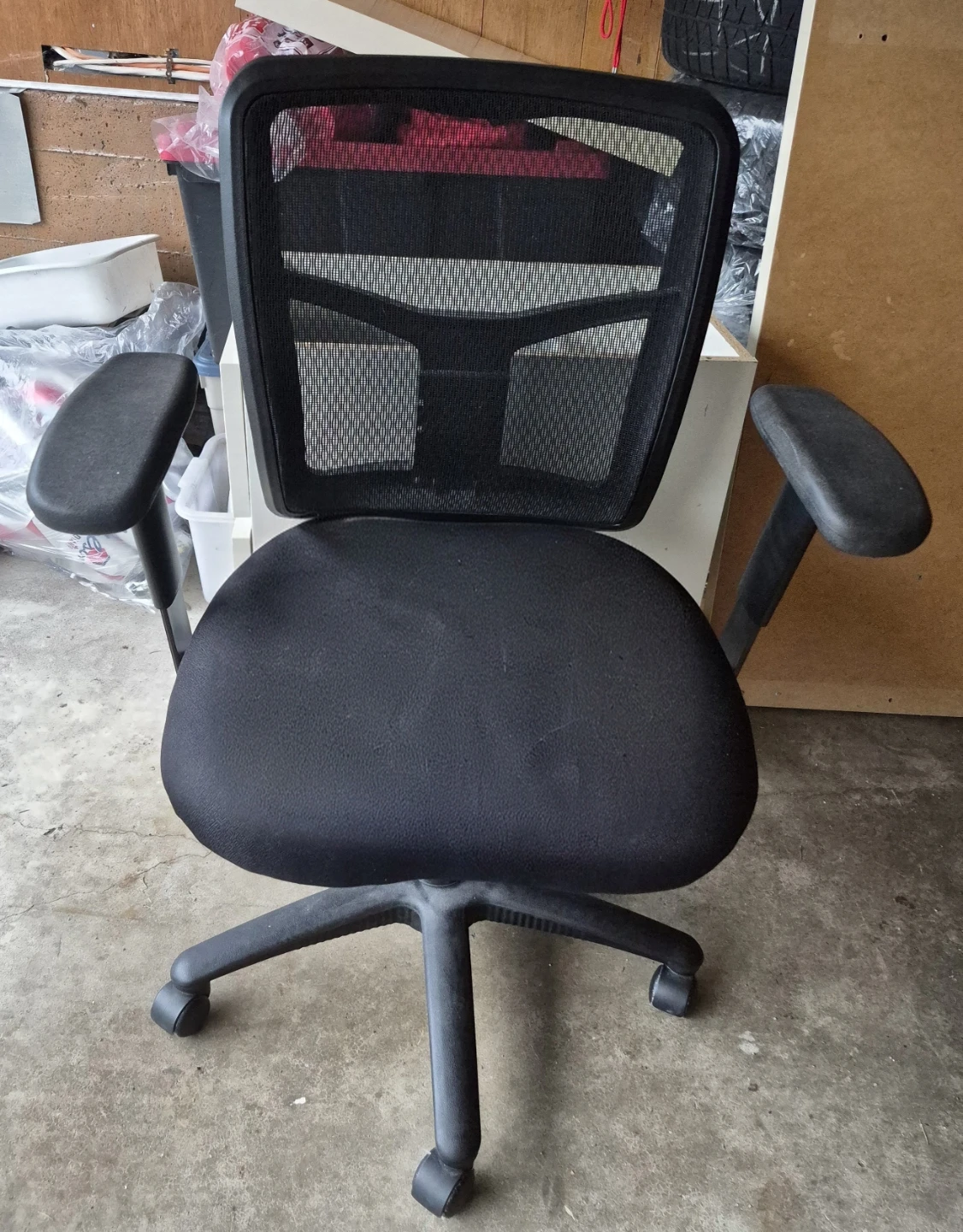 Black Office Mesh Chair - photo 2