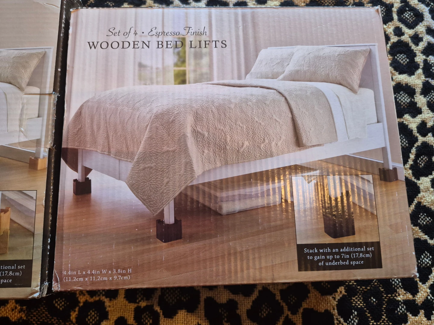 Two sets of four Wooden Bed Lifts. Two diffrent color FREE !