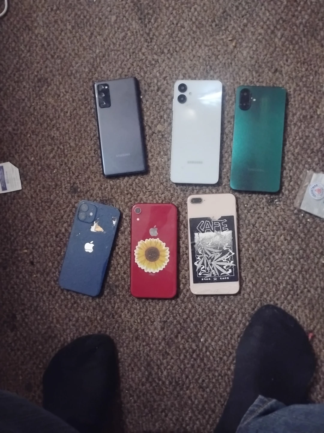 (For parts)Apple Samsung phones and tablets anf Dell laptop