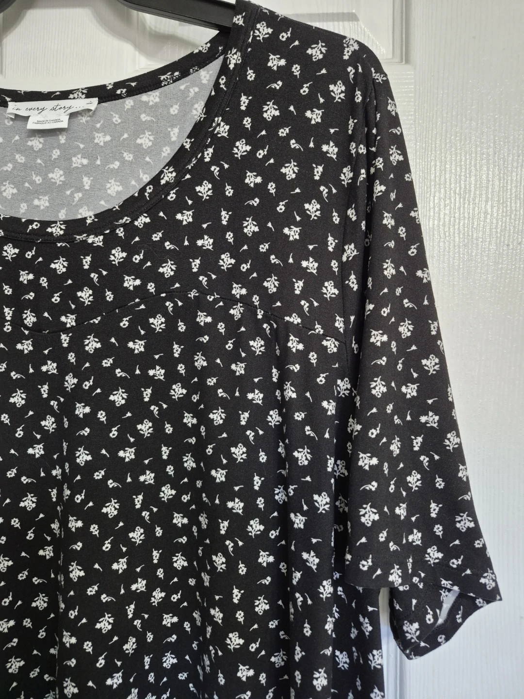 Ladies Size 4X Black Penningtons Top - photo 3
