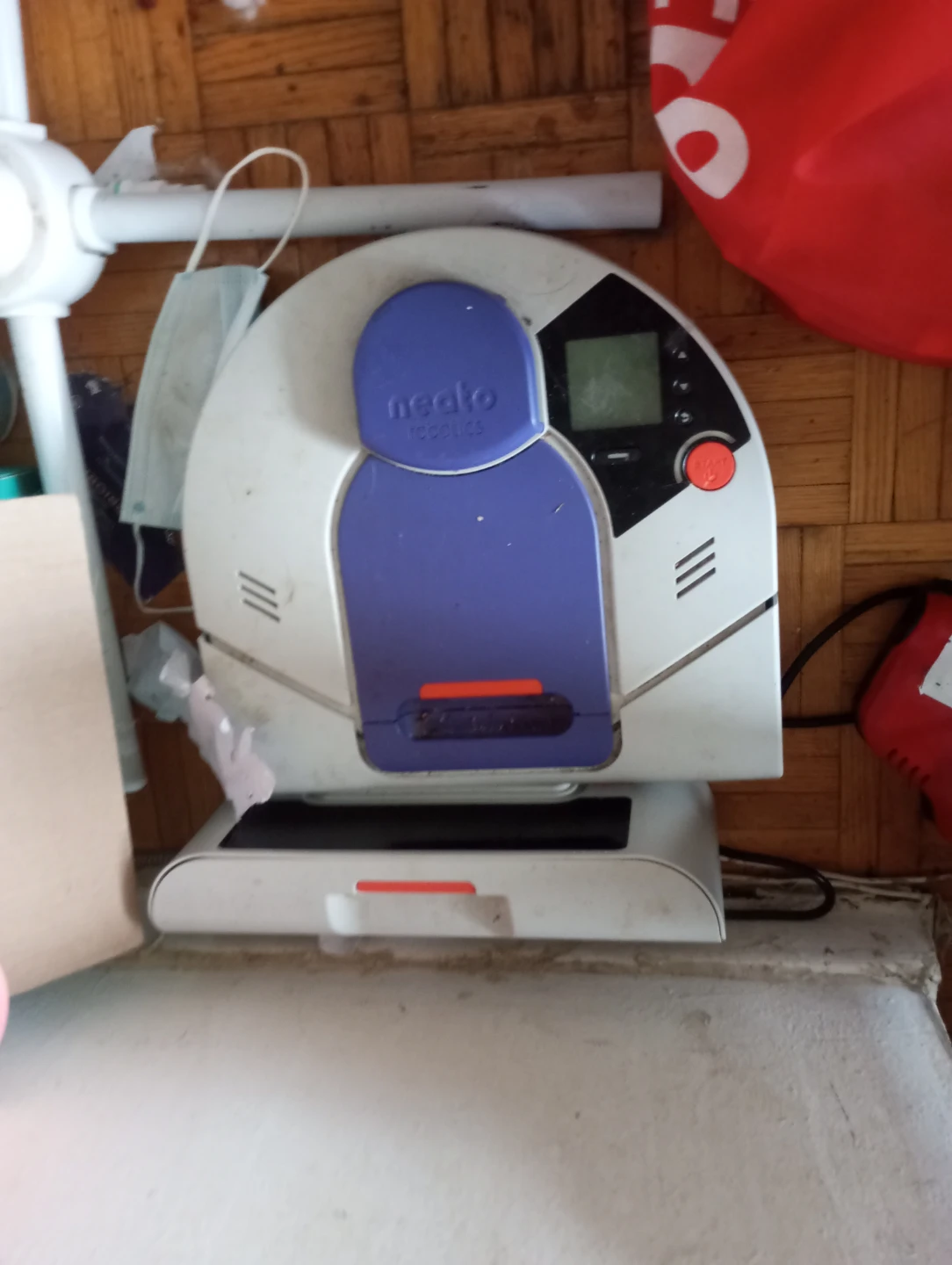 Neato Robotics Vacuum