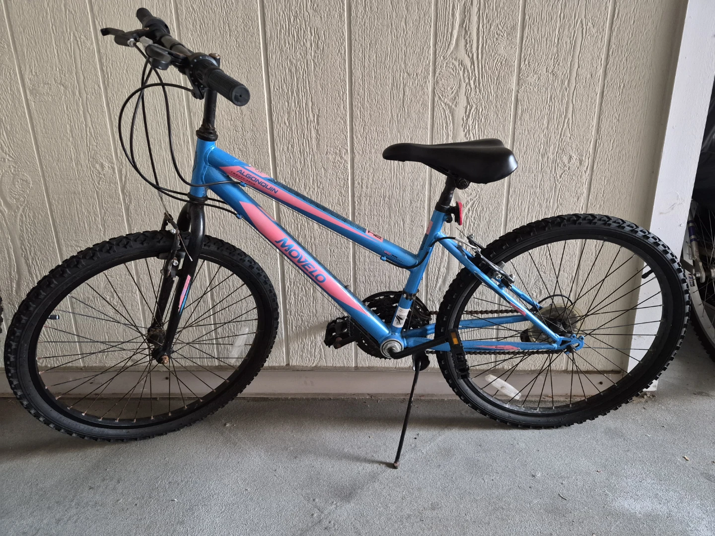Movelo 24 inch Bike