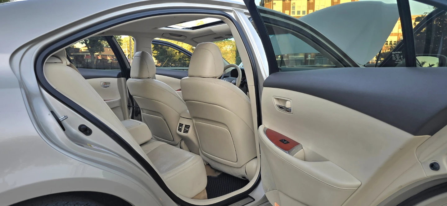 2012 LEXUS ES350 - photo 5