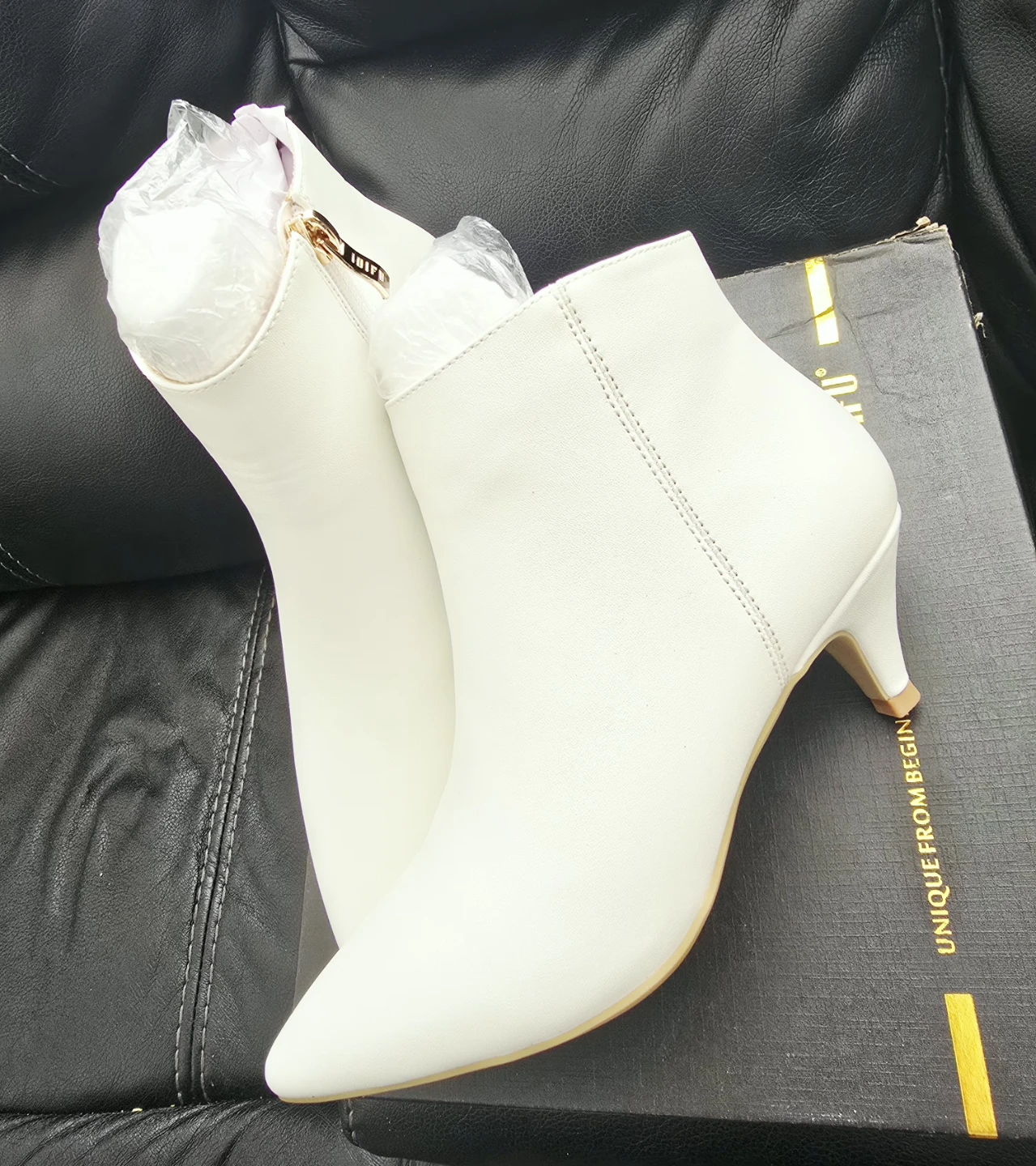 Brand new Ladies White Leather shoes for sale only $45