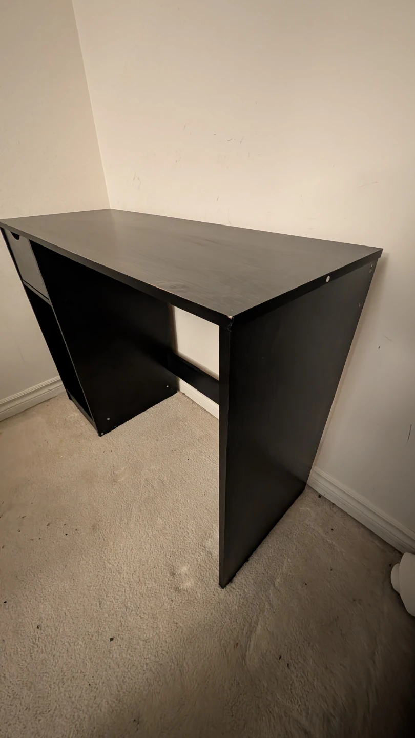 Black writing desk with one drawer