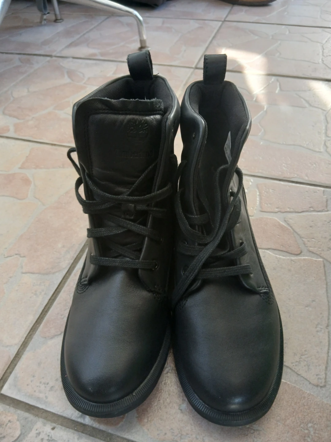 BRAND NEW Timberland Women's Black Leather Boots Size 5.5 - photo 4