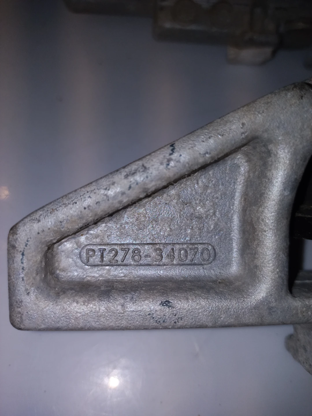 4 Toyota Tie Down Cleat PT278 - 34070 New! - photo 2