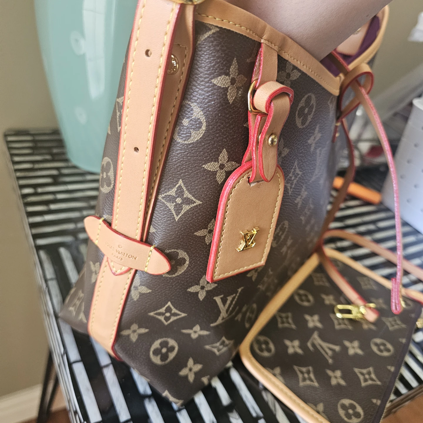 Louis Vuitton Monogram Shoulder Bag - photo 4