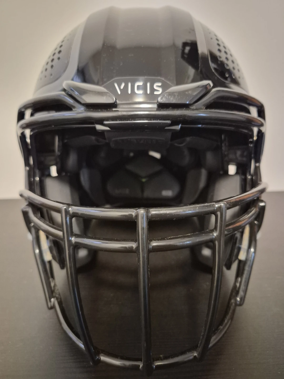 VICIS ZERO2 Varsity Football Helmet - NEW Size Medium - photo 2