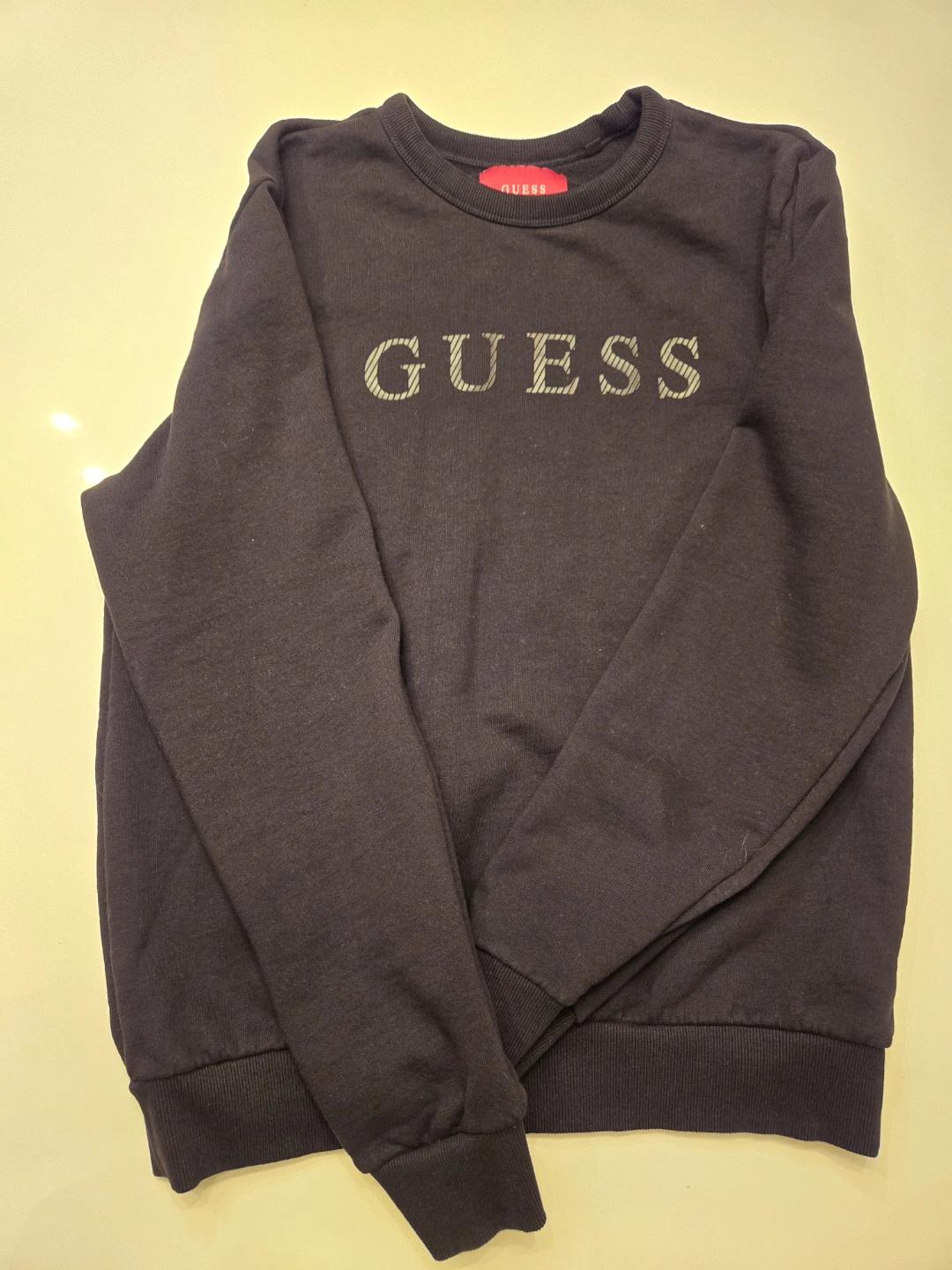 2 Men's Guess Sweaters - photo 2