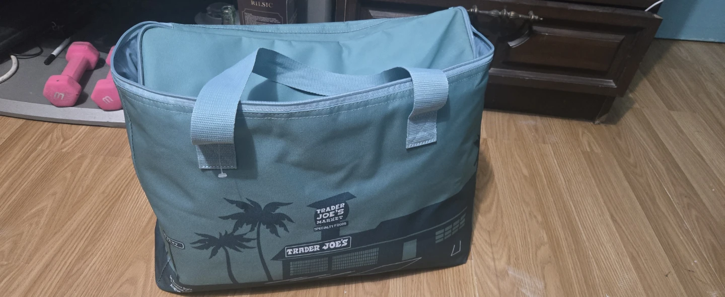 Trader Joe's Insulated Cooler Bag - photo 4
