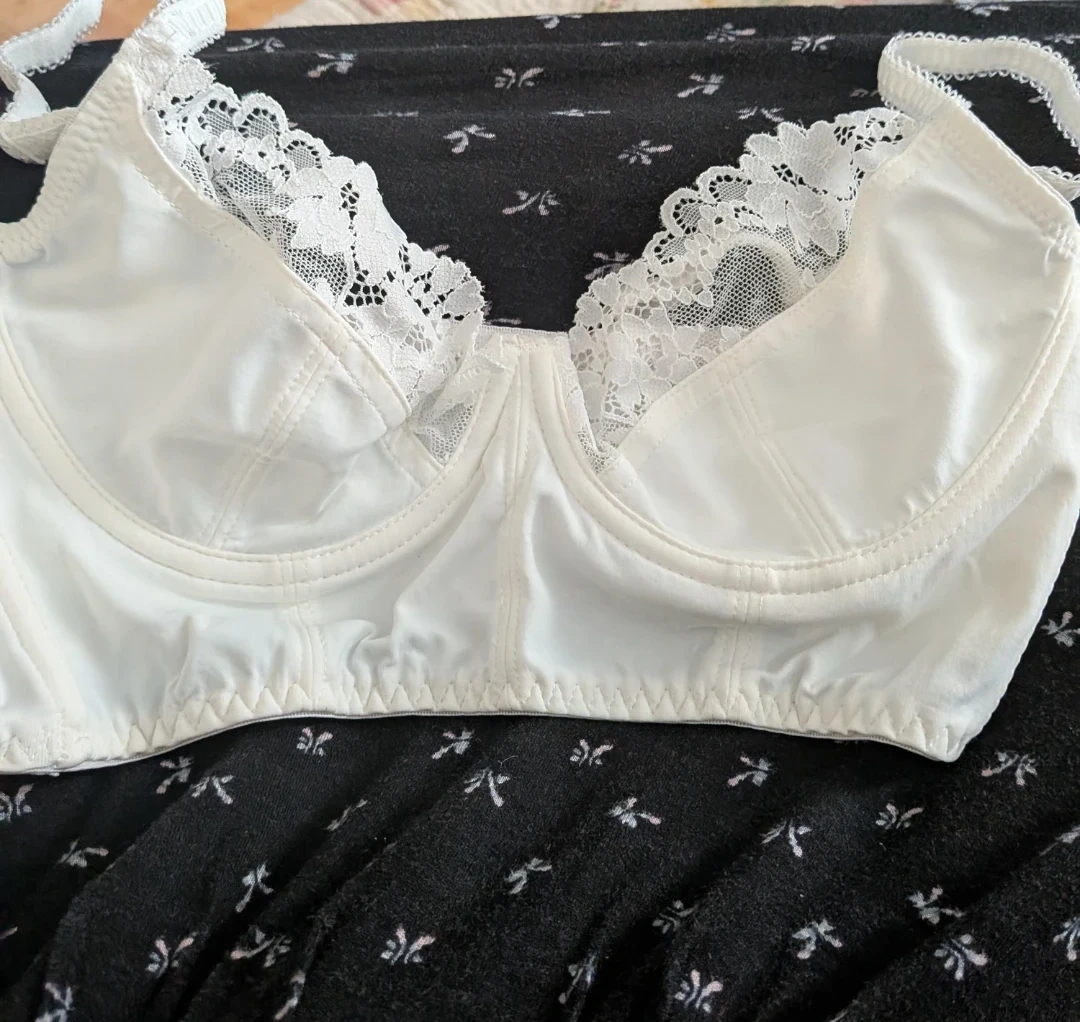 White Lace Detail Bra