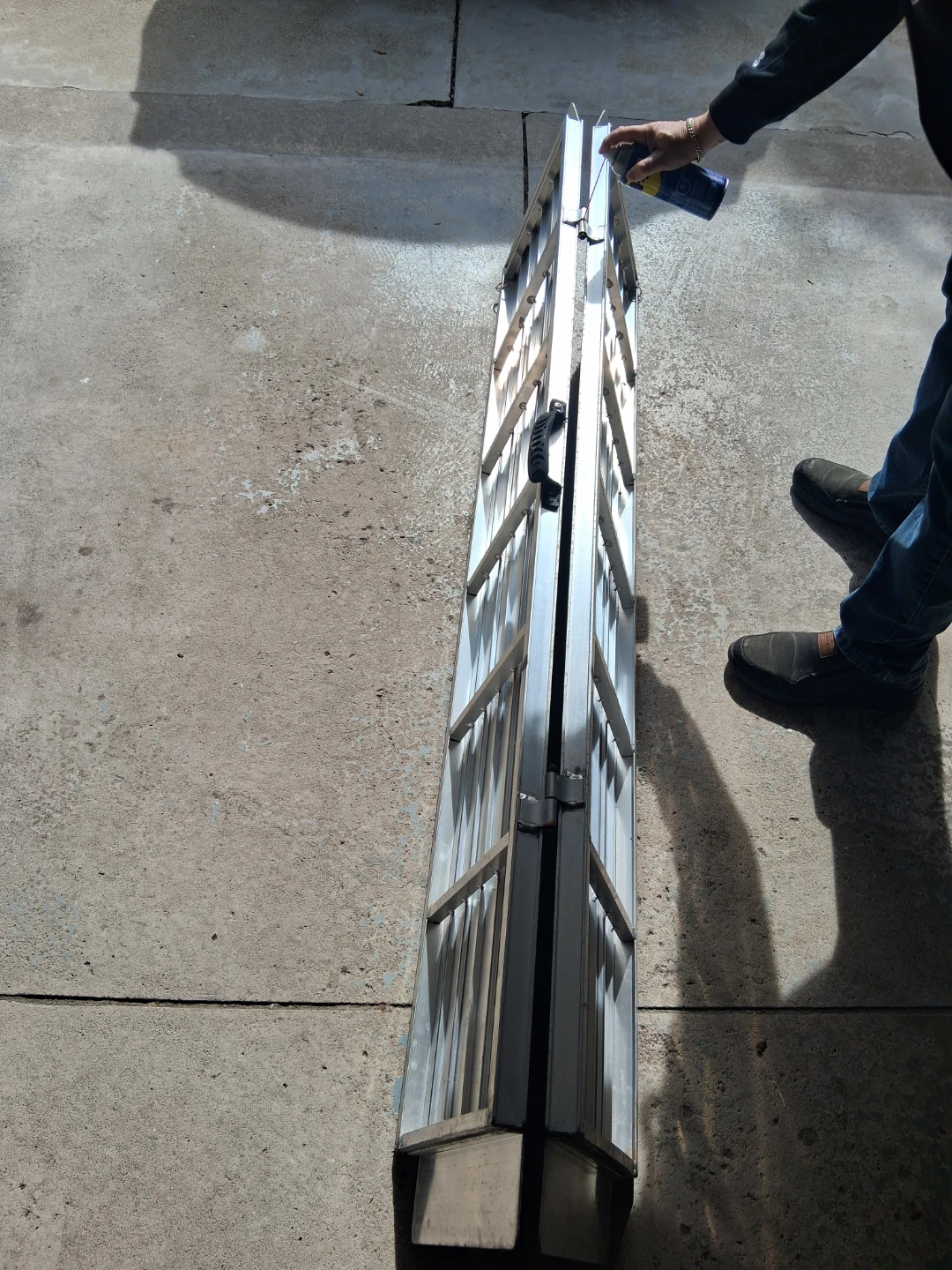 Folding Aluminum Loading Ramp - photo 5